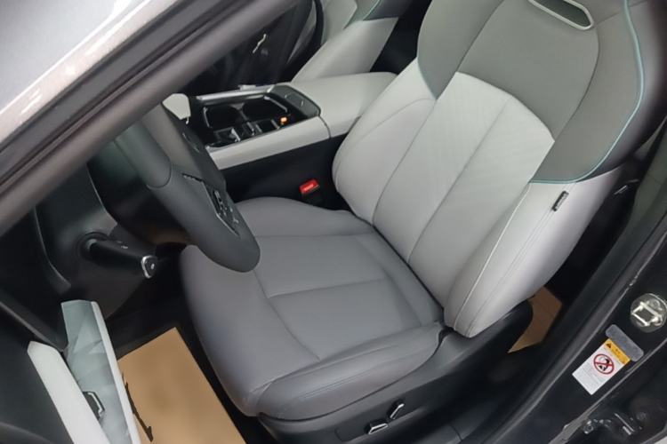 Used CHANGAN UNI-T 2023 2nd Generation 1.5T Luxury Version Left Front Seat