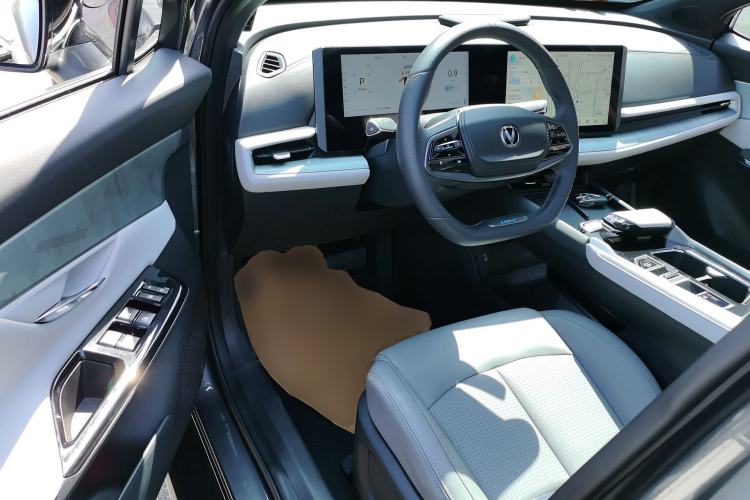 Used CHANGAN UNI-T 2023 Second-Generation 1.5T Prestige Model Left Front Seat