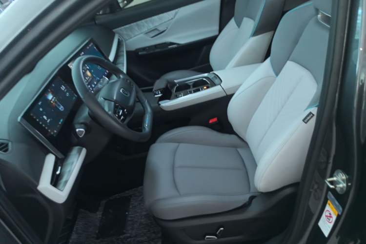 Used CHANGAN UNI-T 2023 2nd Generation 1.5T Excellence Version Left Front Seat