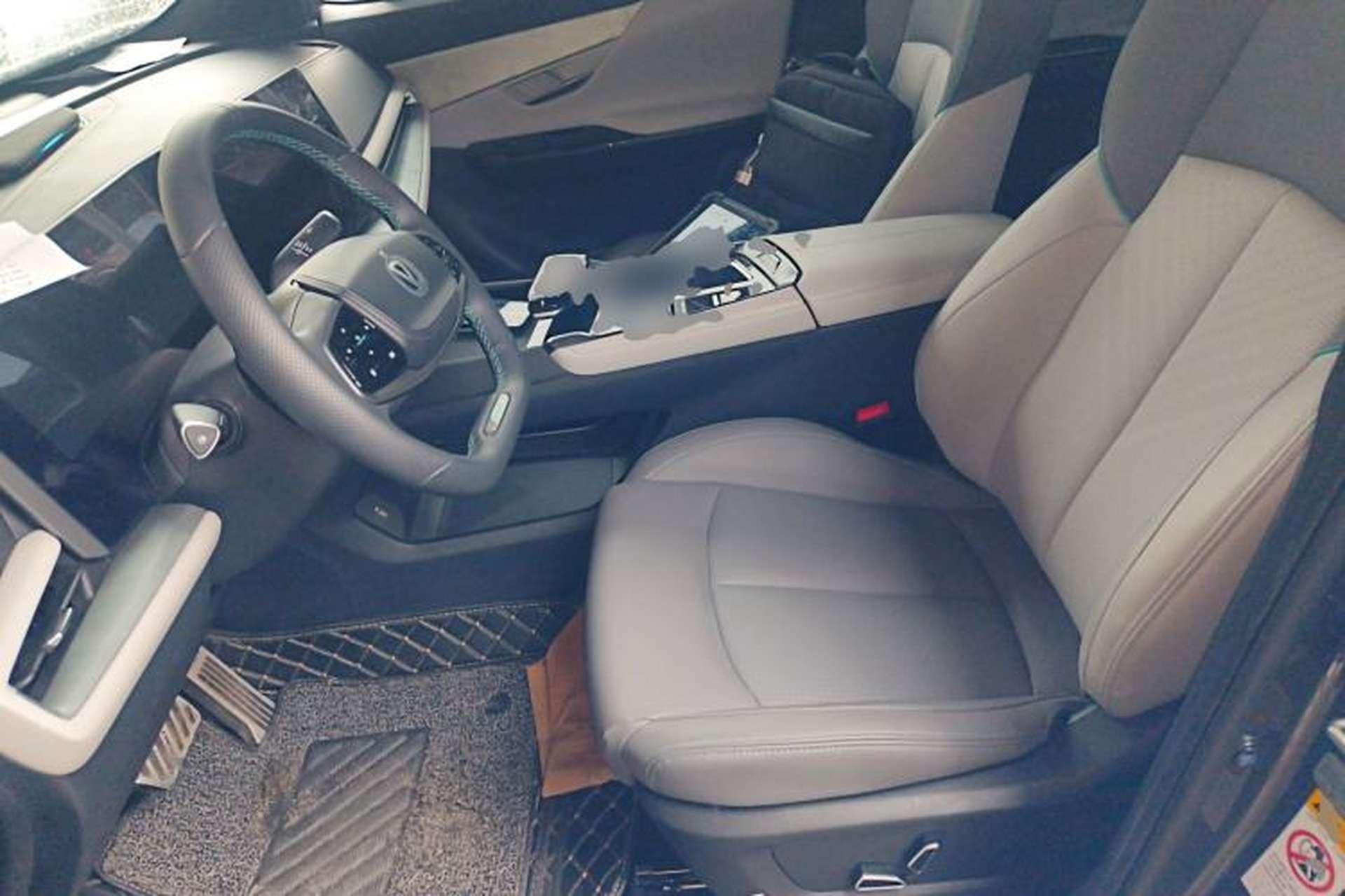 Used CHANGAN UNI-T 2023 Second-Generation 1.5T Prestige Model Left Front Seat