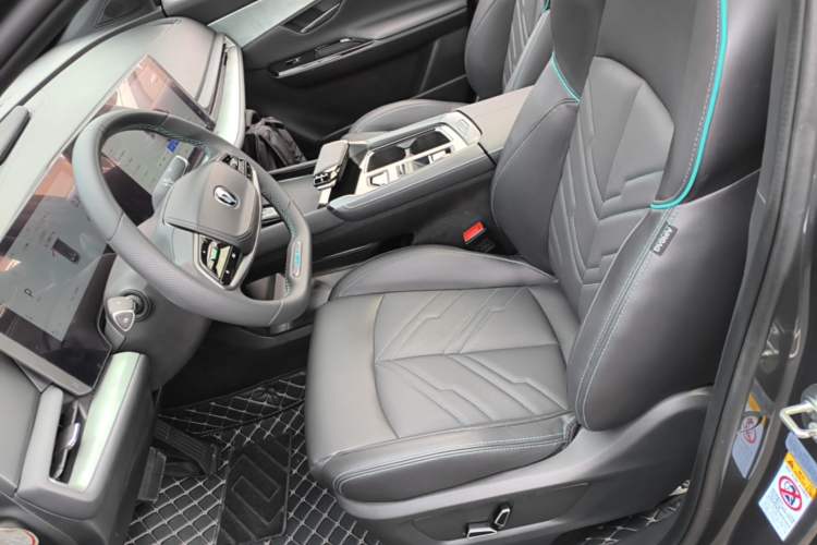 Used CHANGAN UNI-T 2023 Second-Generation 1.5T Prestige Model Left Front Seat