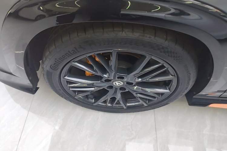 Used CHANGAN UNI-T 2023 2nd Generation 1.5T Sport Edition Flagship Version Left Front Wheel Hub