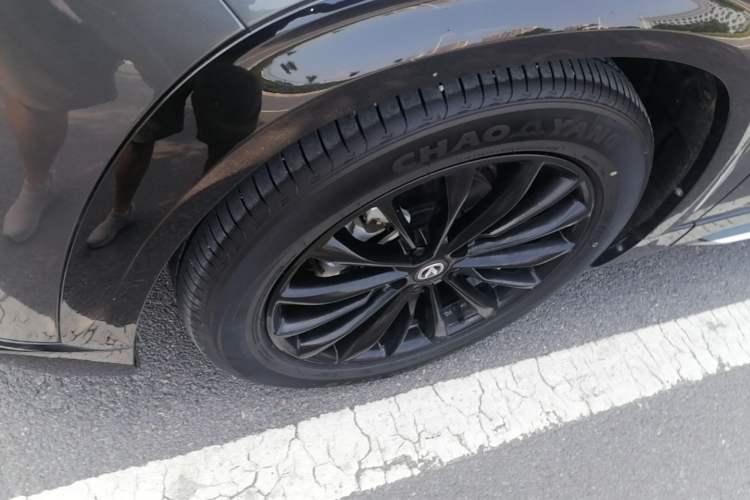 Used CHANGAN UNI-T 2023 2nd Generation 1.5T Luxury Version Left Front Wheel Hub