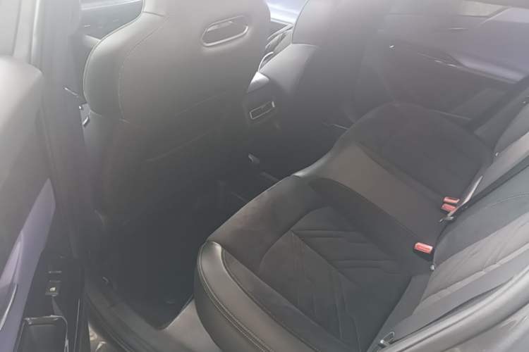 Used CHANGAN UNI-T 2023 2nd Generation 1.5T Sport Edition Flagship Version Left Rear Seat