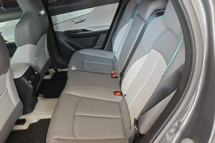 Used CHANGAN UNI-T 2023 Second-Generation 1.5T Prestige Model Left Rear Seat