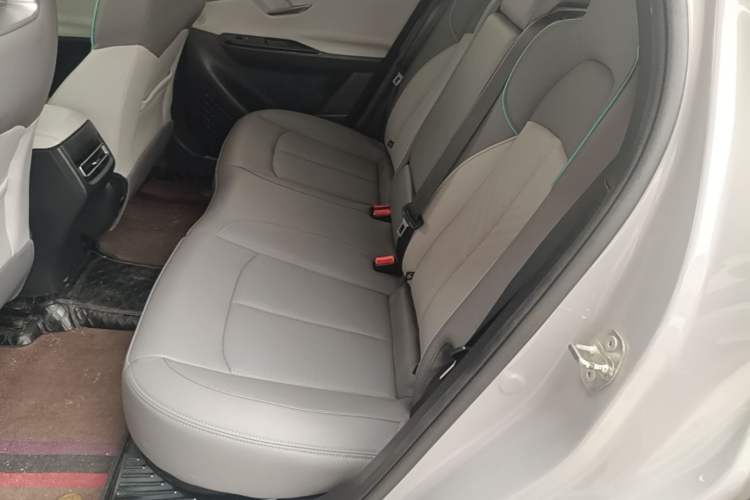 Used CHANGAN UNI-T 2023 Second-Generation 1.5T Prestige Model Left Rear Seat