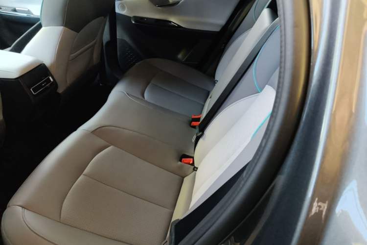 Used CHANGAN UNI-T 2023 Second-Generation 1.5T Prestige Model Left Rear Seat
