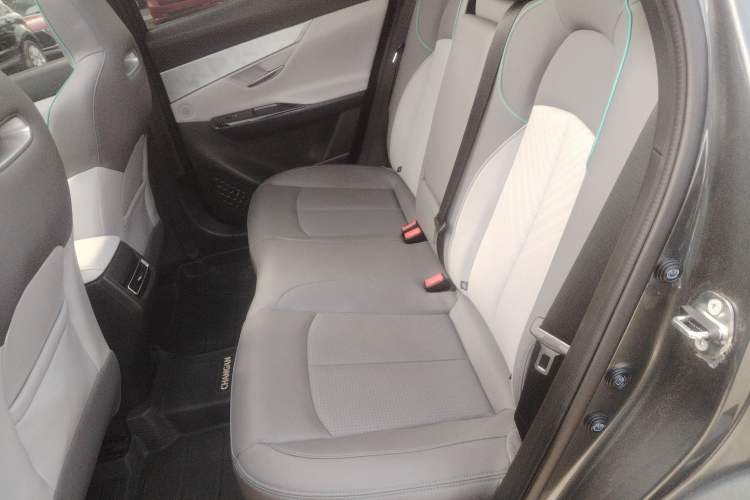 Used CHANGAN UNI-T 2023 Second-Generation 1.5T Prestige Model Left Rear Seat