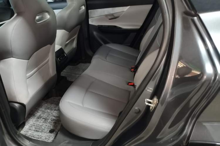 Used CHANGAN UNI-T 2023 Second-Generation 1.5T Prestige Model Left Rear Seat