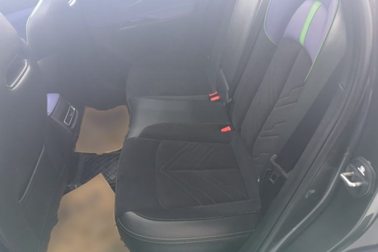Used CHANGAN UNI-T 2023 2nd Generation 1.5T Sport Edition Flagship Version Left Rear Seat
