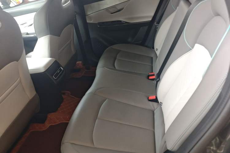 Used CHANGAN UNI-T 2023 Second-Generation 1.5T Prestige Model Left Rear Seat