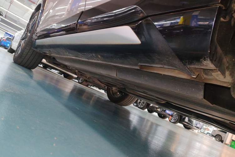 Used CHANGAN UNI-T 2023 Second-Generation 1.5T Prestige Model Left Side Sill