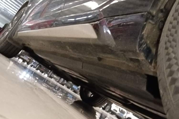 Used CHANGAN UNI-T 2023 Second-Generation 1.5T Prestige Model Left Side Sill