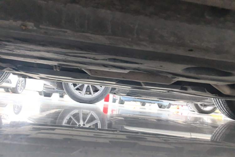 Used CHANGAN UNI-T 2023 2nd Generation 1.5T Sport Edition Flagship Version Left Side Sill