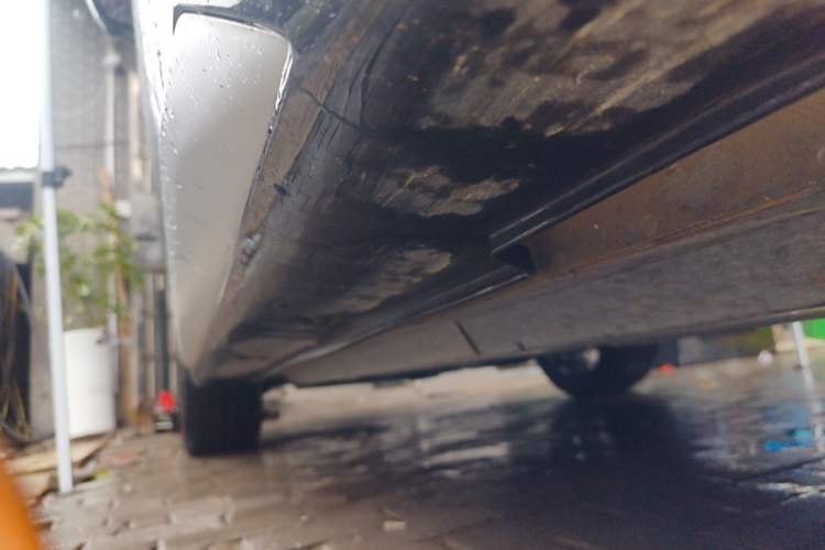 Used CHANGAN UNI-T 2023 Second-Generation 1.5T Prestige Model Left Side Sill