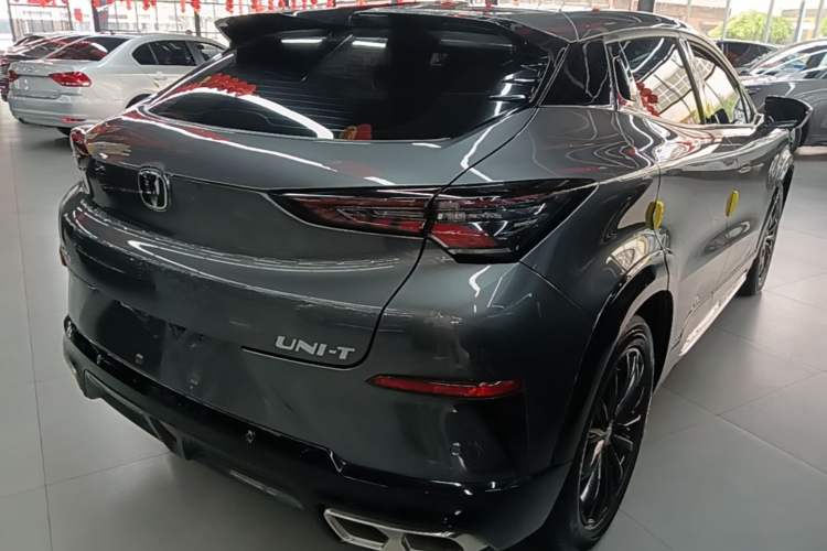 Used CHANGAN UNI-T 2023 2nd Generation 1.5T Luxury Version Rear Right 45 Deg
