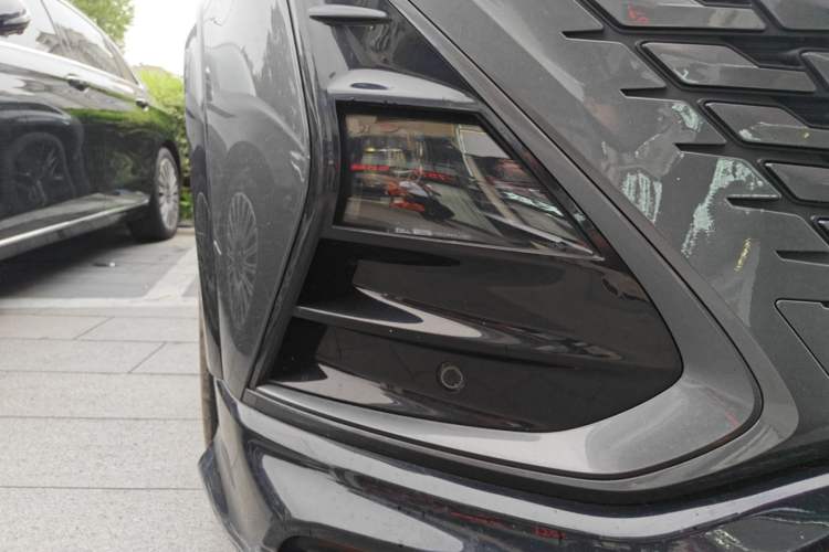 Used CHANGAN UNI-T 2023 2nd Generation 1.5T Sport Edition Prestige Version Right Front Headlight