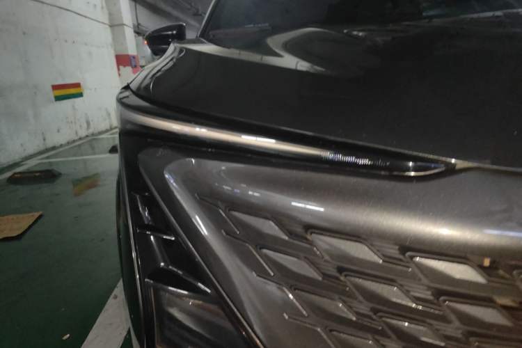 Used CHANGAN UNI-T 2023 Second-Generation 1.5T Prestige Model Right Front Headlight