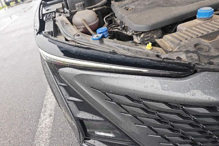 Used CHANGAN UNI-T 2023 Second-Generation 1.5T Prestige Model Right Front Headlight
