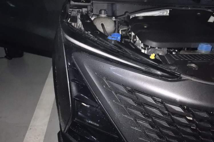 Used CHANGAN UNI-T 2023 2nd Generation 1.5T Sport Edition Flagship Version Right Front Headlight