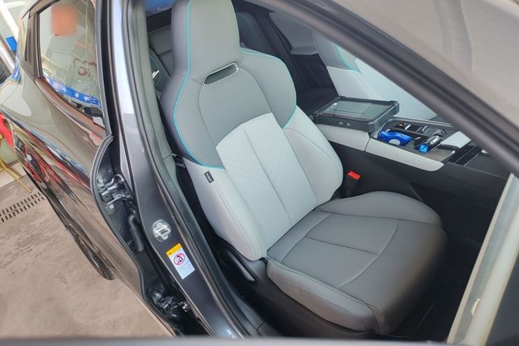 Used CHANGAN UNI-T 2023 Second-Generation 1.5T Prestige Model Right Front Seat