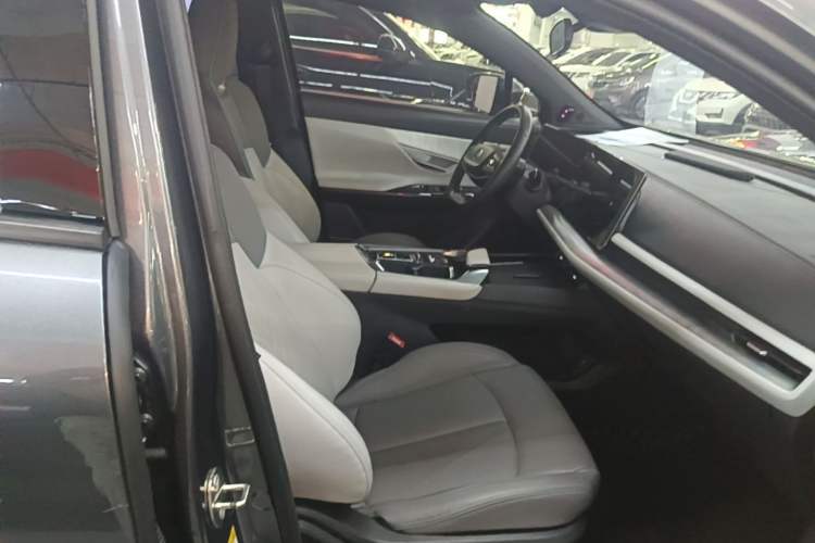 Used CHANGAN UNI-T 2023 Second-Generation 1.5T Prestige Model Right Front Seat