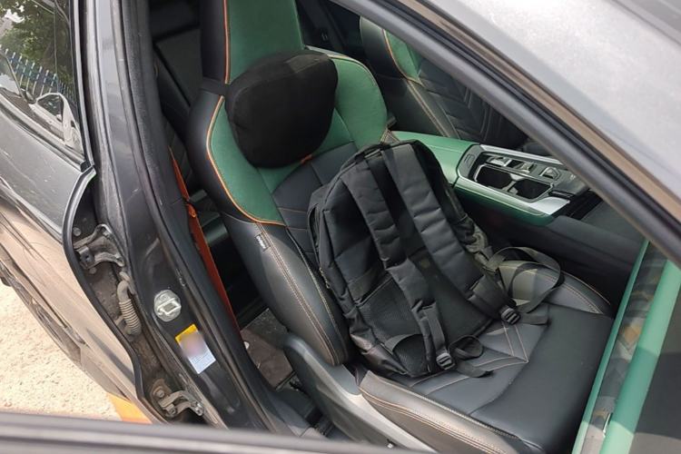 Used CHANGAN UNI-T 2023 2nd Generation 1.5T Sport Edition Flagship Version Right Front Seat