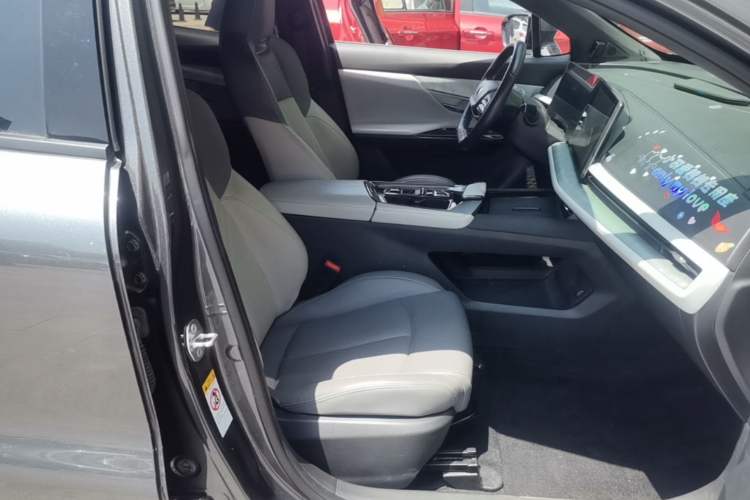 Used CHANGAN UNI-T 2023 Second-Generation 1.5T Prestige Model Right Front Seat