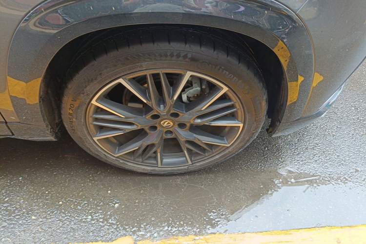 Used CHANGAN UNI-T 2023 Second-Generation 1.5T Prestige Model Right Front Wheel Hub