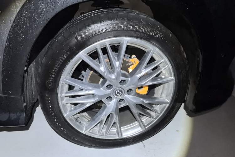 Used CHANGAN UNI-T 2023 2nd Generation 1.5T Sport Edition Flagship Version Right Front Wheel Hub