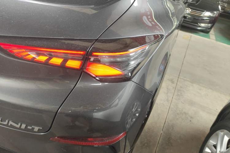 Used CHANGAN UNI-T 2023 Second-Generation 1.5T Prestige Model Right Rear Taillight