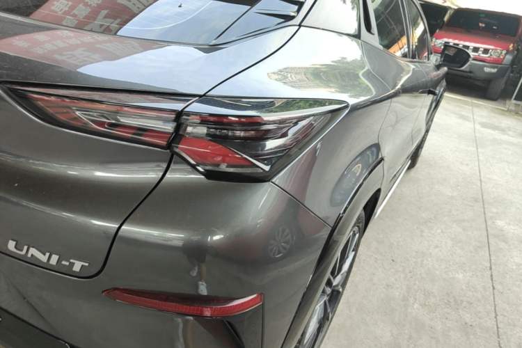 Used CHANGAN UNI-T 2023 Second-Generation 1.5T Prestige Model Right Rear Taillight