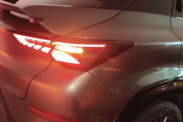 Used CHANGAN UNI-T 2023 2nd Generation 1.5T Sport Edition Flagship Version Right Rear Taillight