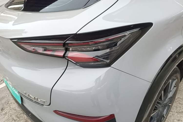 Used CHANGAN UNI-T 2023 Second-Generation 1.5T Prestige Model Right Rear Taillight