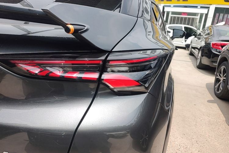 Used CHANGAN UNI-T 2023 2nd Generation 1.5T Sport Edition Flagship Version Right Rear Taillight