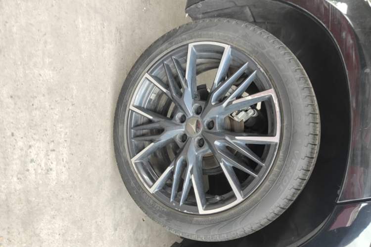 Used CHANGAN UNI-T 2023 Second-Generation 1.5T Prestige Model Right Rear Wheel Hub