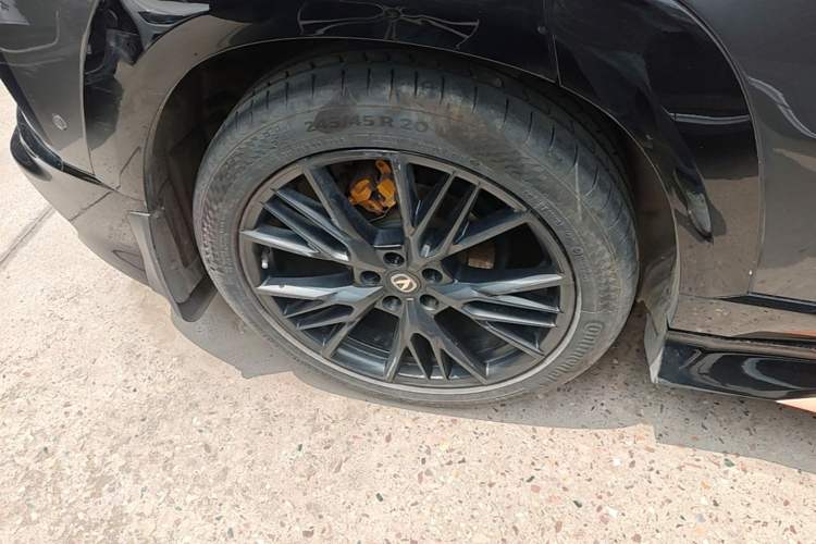 Used CHANGAN UNI-T 2023 2nd Generation 1.5T Sport Edition Flagship Version Right Rear Wheel Hub