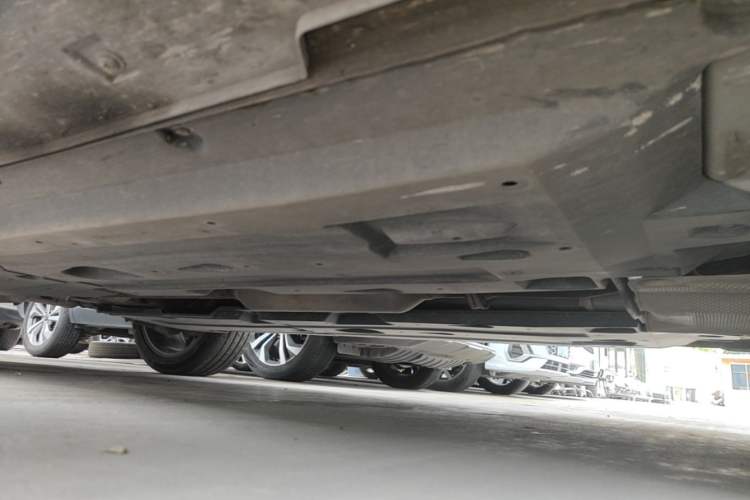 Used CHANGAN UNI-T 2023 Second-Generation 1.5T Prestige Model Right Side Sill