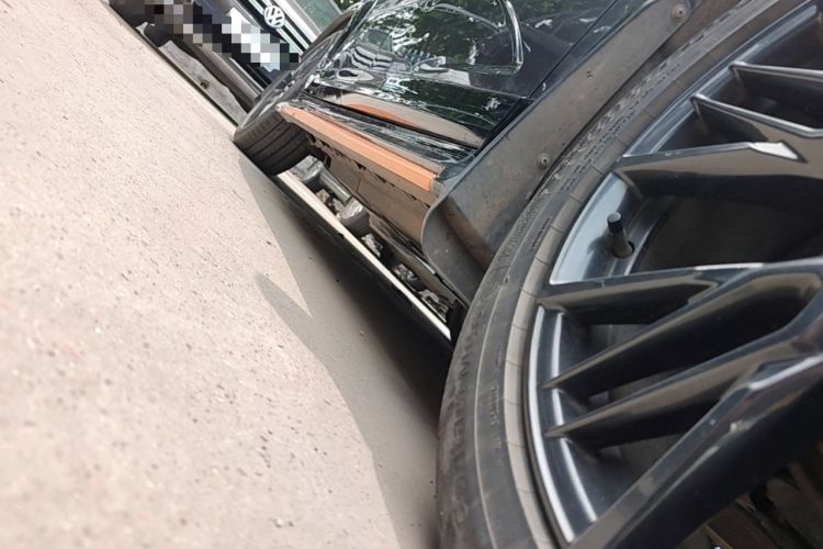 Used CHANGAN UNI-T 2023 2nd Generation 1.5T Sport Edition Flagship Version Right Side Sill