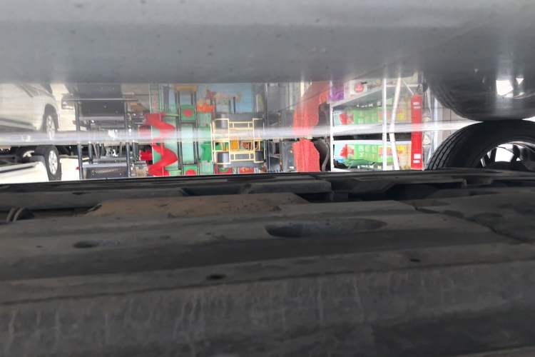 Used CHANGAN UNI-T 2023 2nd Generation 1.5T Sport Edition Flagship Version Right Side Sill