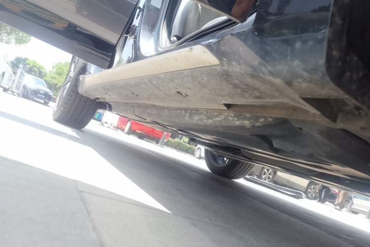 Used CHANGAN UNI-T 2023 Second-Generation 1.5T Prestige Model Right Side Sill