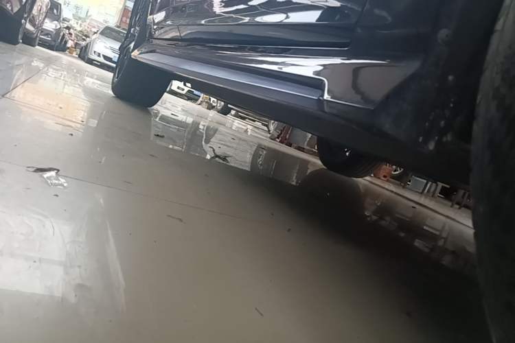 Used CHANGAN UNI-T 2023 2nd Generation 1.5T Sport Edition Flagship Version Right Side Sill