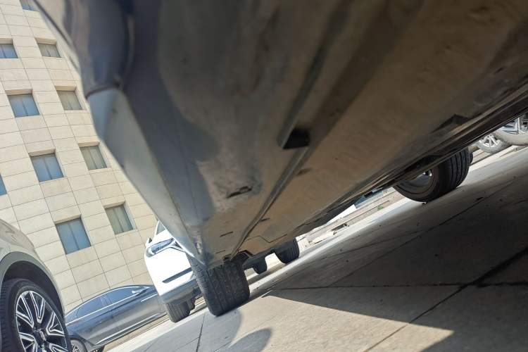 Used CHANGAN UNI-T 2023 2nd Generation 1.5T Flagship Version Right Side Sill