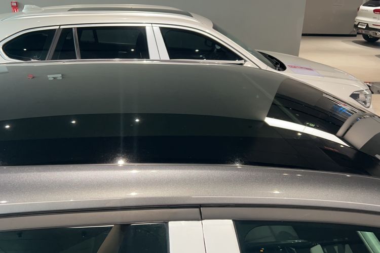 Used CHANGAN UNI-T 2023 Second-Generation 1.5T Prestige Model Roof