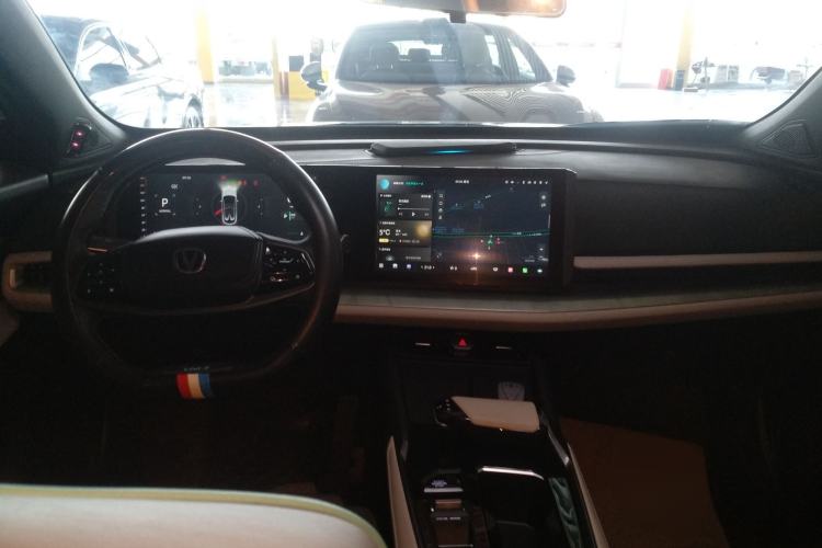 Used CHANGAN UNI-T 2023 Second-Generation 1.5T Prestige Model Steering Wheel