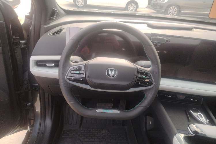 Used CHANGAN UNI-T 2023 Second-Generation 1.5T Prestige Model Steering Wheel