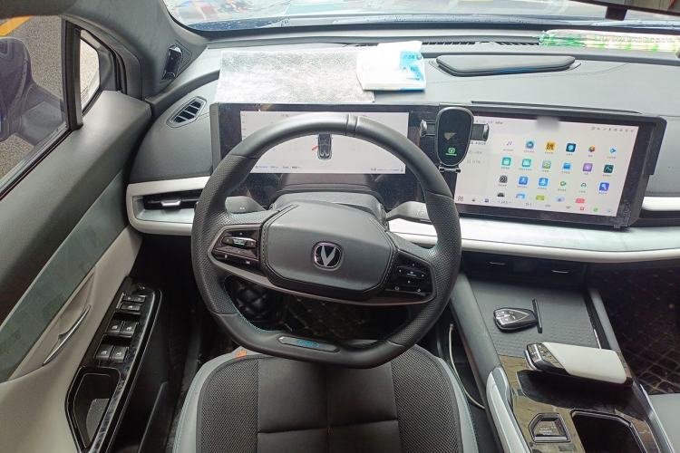Used CHANGAN UNI-T 2023 Second-Generation 1.5T Prestige Model Steering Wheel