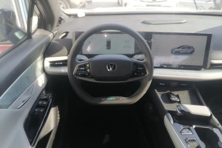 Used CHANGAN UNI-T 2023 Second-Generation 1.5T Prestige Model Steering Wheel