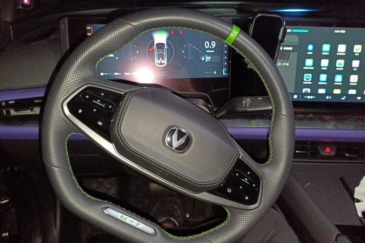 Used CHANGAN UNI-T 2023 2nd Generation 1.5T Sport Edition Flagship Version Steering Wheel