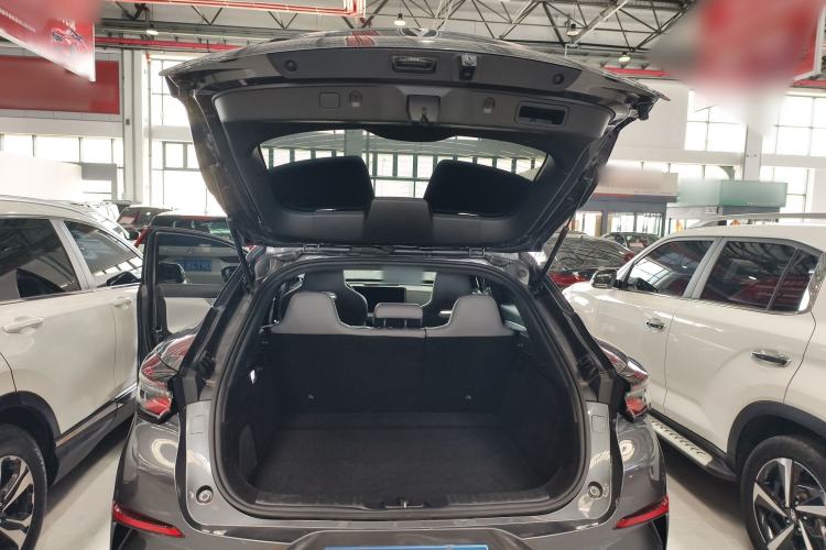 Used CHANGAN UNI-T 2023 2nd Generation 1.5T Luxury Version Trunk